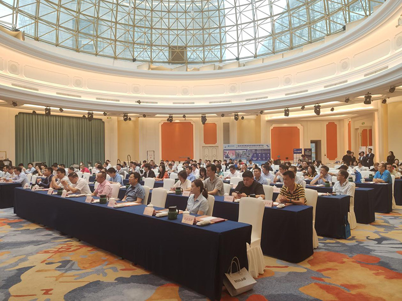 佛山施達攜如何在中大型物業(yè)競爭中打造領先的方案——可視化衛(wèi)生清潔管理方案參加于上海舉行的標準化綠色清潔智慧論壇