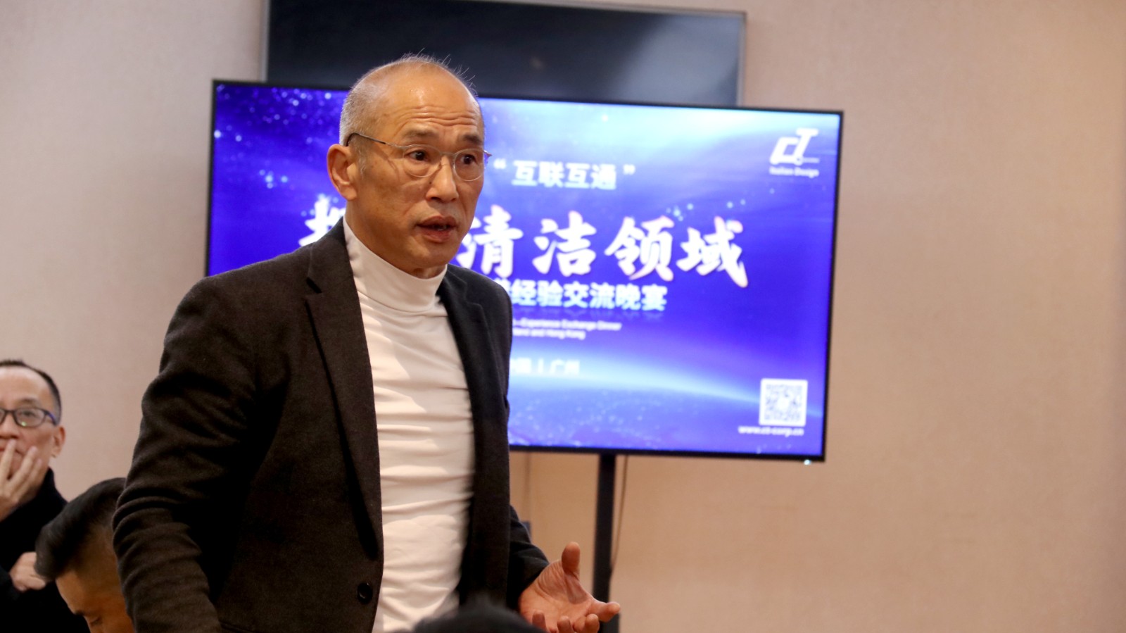 48021423.jpg IMG_4355(1).jpg